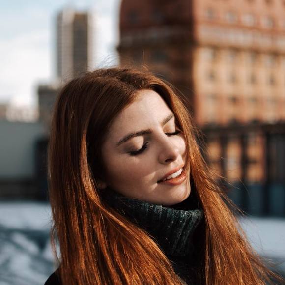 Meet your Posher, Sarah - Picture 1 of 1